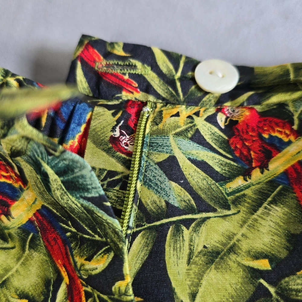 Herve‎ Benard Collection Silk Capri Pants Woman 12 Green Tropical Parrot Print - Picture 10 of 11